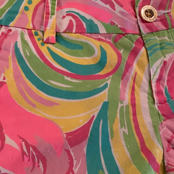 Lilly Pulitzer The Callahan Short. Size 6 - Picture 3 of 4